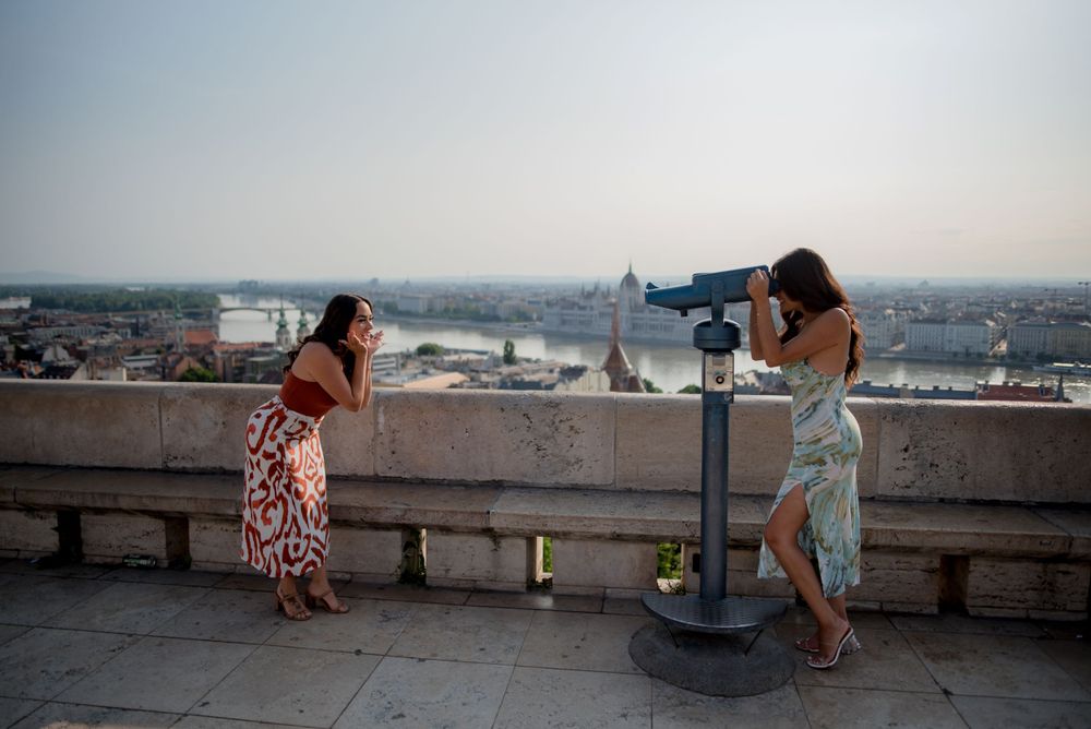 Budapest Photo Shoot — Sunrise Session photograph 18